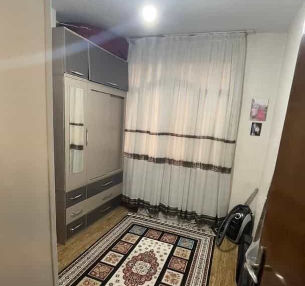 ملک فروشی هفتاد متری اندیشه