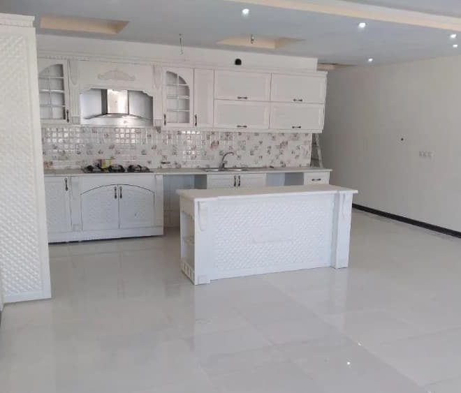 واحد ( خانه ) 105 متری در فاز 2 { نوساز با پارکینگ }